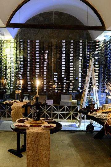 kava cava wine cellar food restaurant